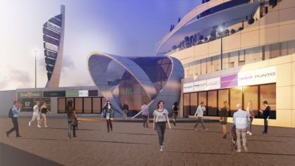 Shopping mall with convenient traffic interchange
